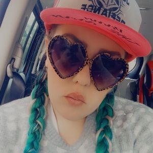 Meet your Posher, Vera